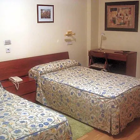 Isabel Hotel