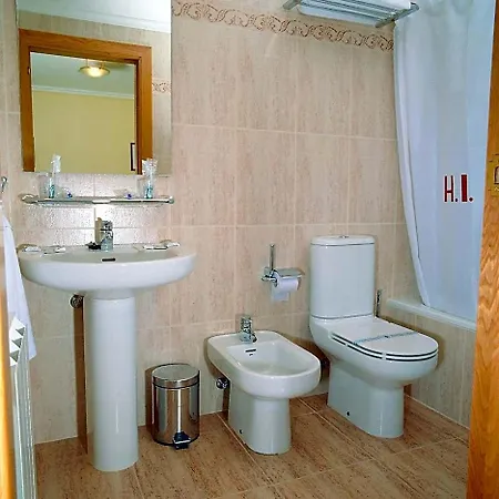 Isabel Hotel 2*